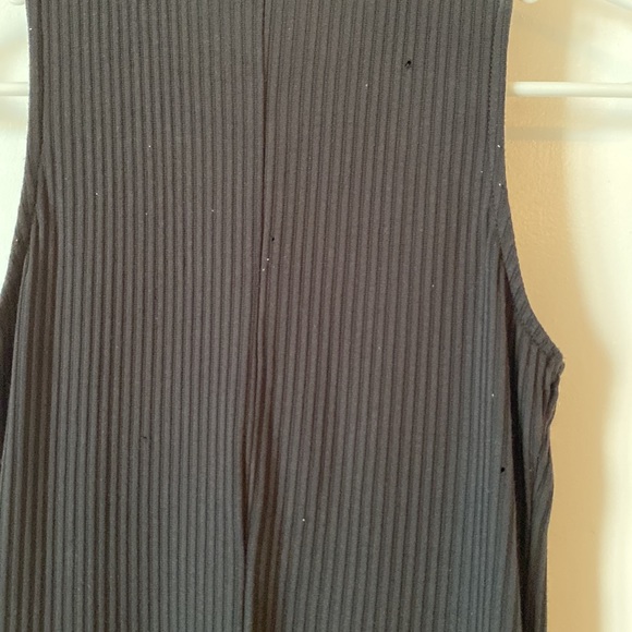 Black ribbed strappy plunging tank - Picture 6 of 6